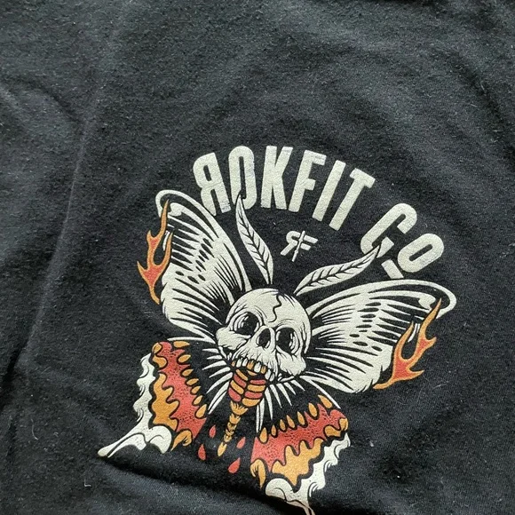 Rokfit Co Black Graphic Crop Top - Picture 5 of 5